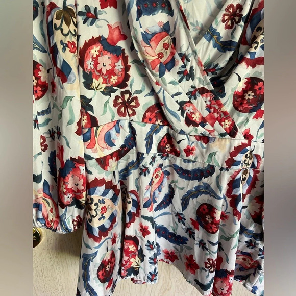 Sachin & Babi Multi Bloom Wrap Blouse Floral Sz 6 - Picture 3 of 13
